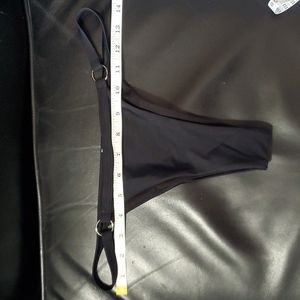 💙 4/$20 Bikini bottoms